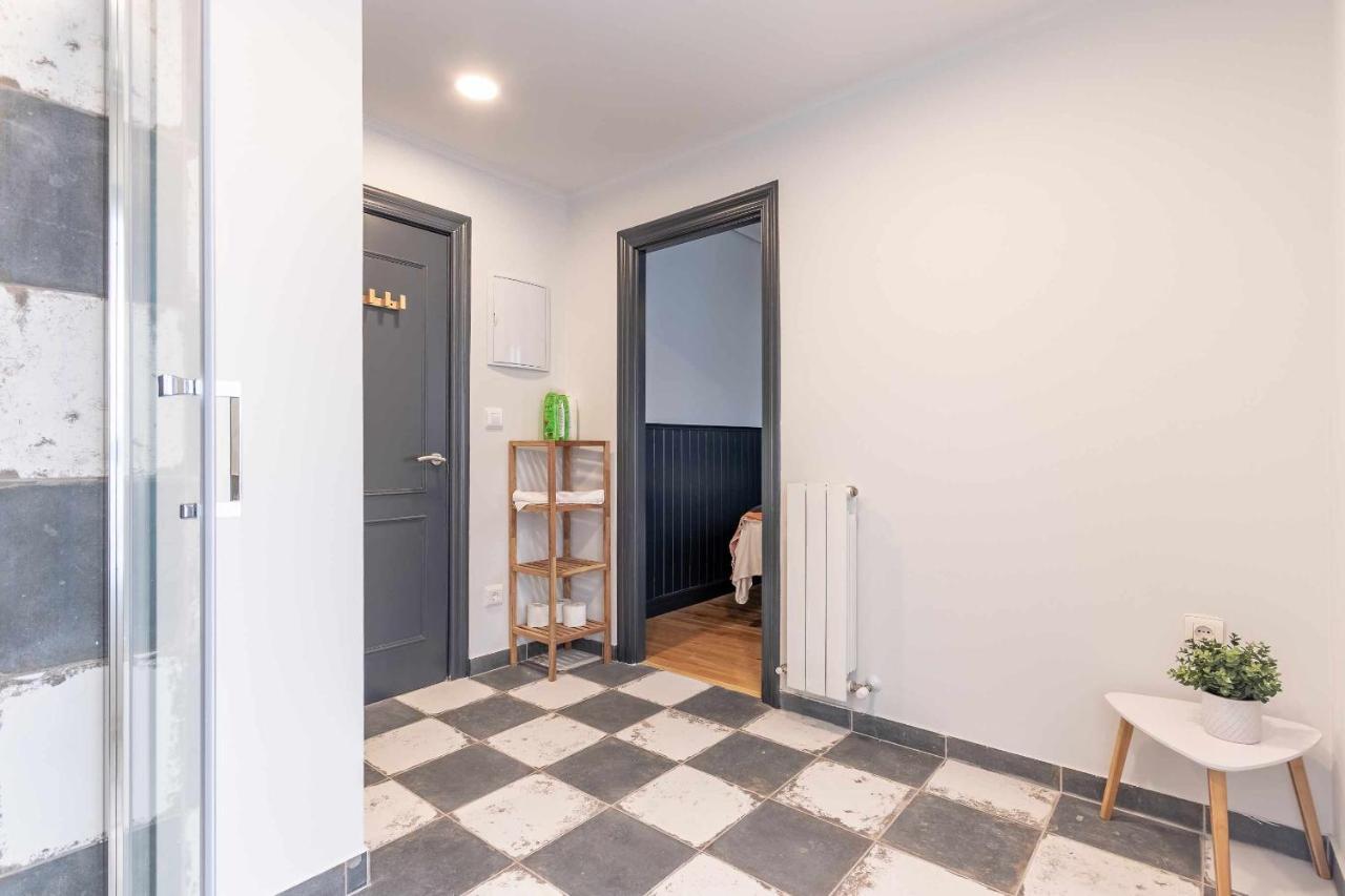 Kuia Con Vistas Frontales A La Ría De Bilbao Cerca Del Metro Apartamento Erandio