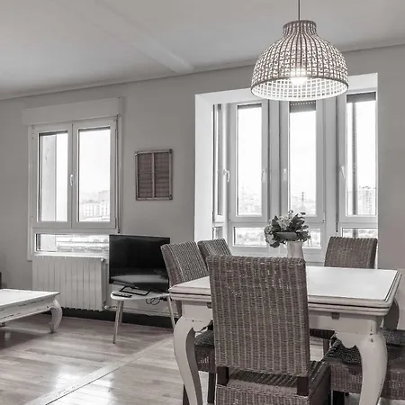 Apartamento Kuia Con Vistas Frontales A La Ria De Bilbao Cerca Del Metro Erandio Exterior photo