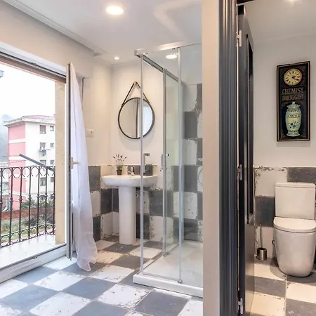 Apartamento Kuia Con Vistas Frontales A La Ria De Bilbao Cerca Del Metro Erandio Exterior photo
